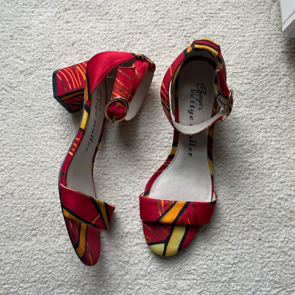Bettye Muller Block Heel Sandals